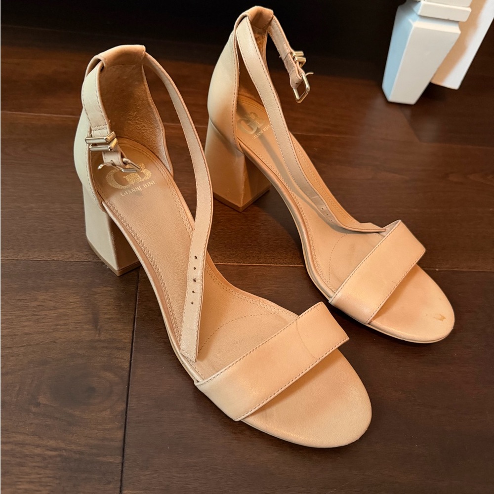 Gianni Bini Tan Block Heel Sandals